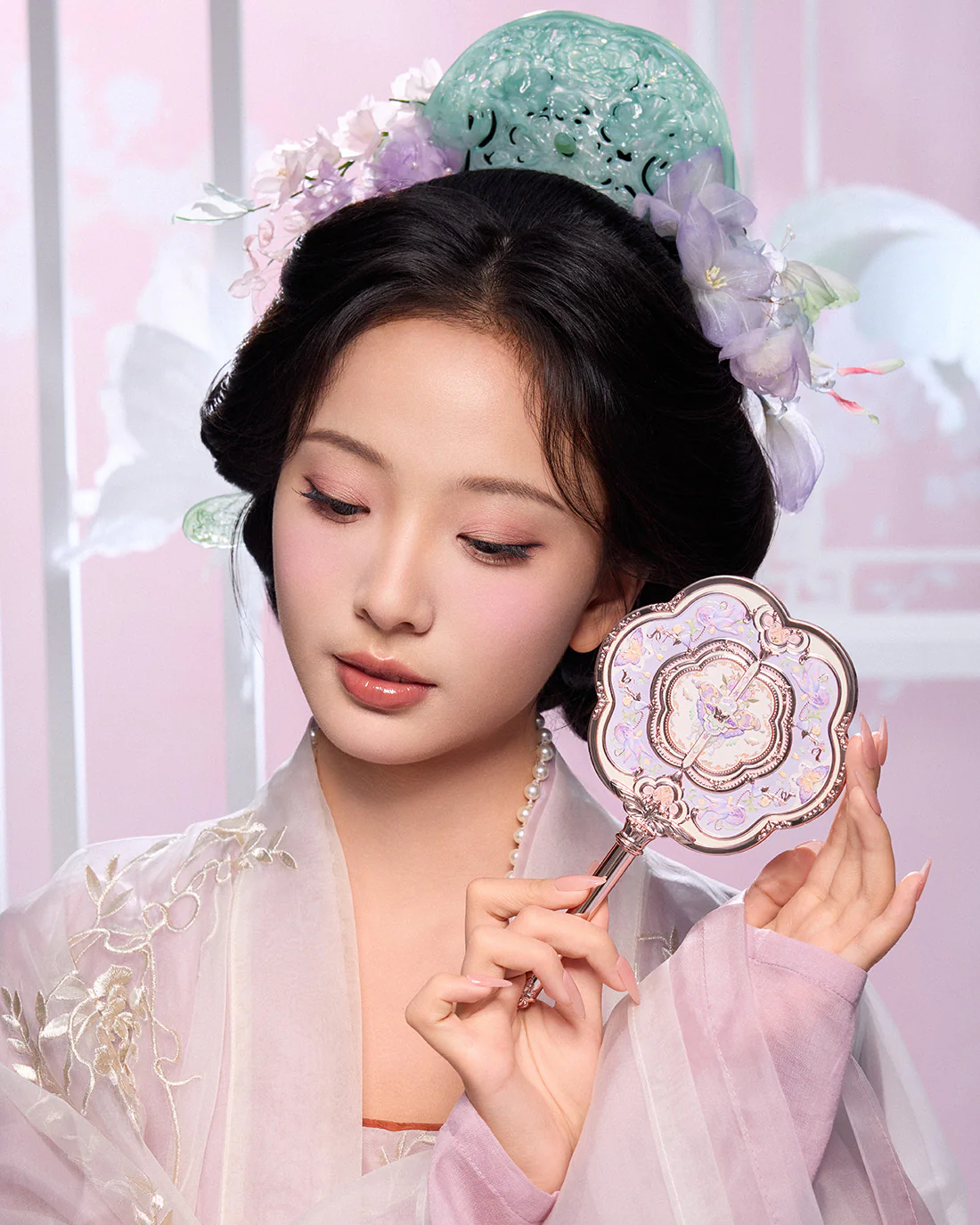 Butterfly Cloud Collar Hand Mirror - Image 14