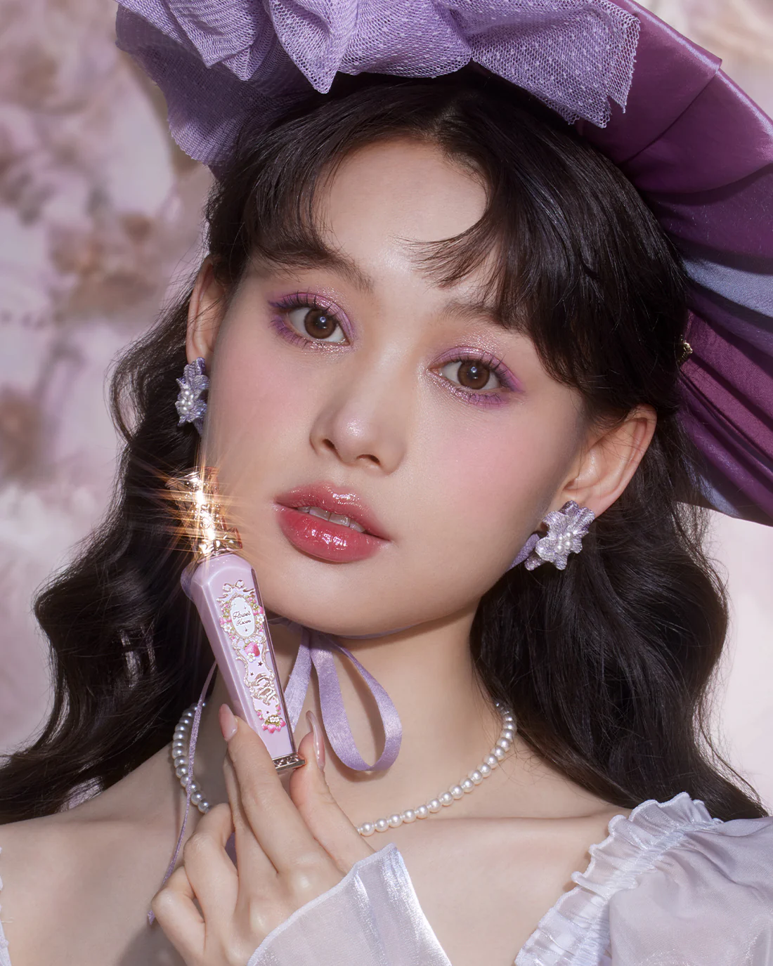 Violet Strawberry Rococo Glowy Lip Gloss - Image 14